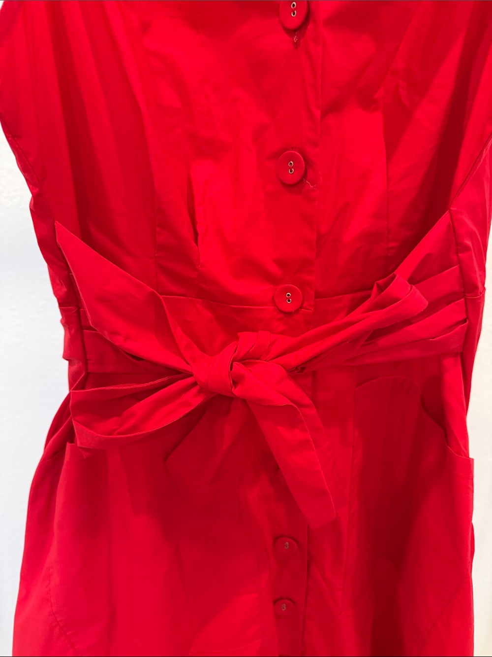 Liz Claiborne Sleeveless Red Button-Front Midi Dress with Tie-Waist - Picture 3 of 6